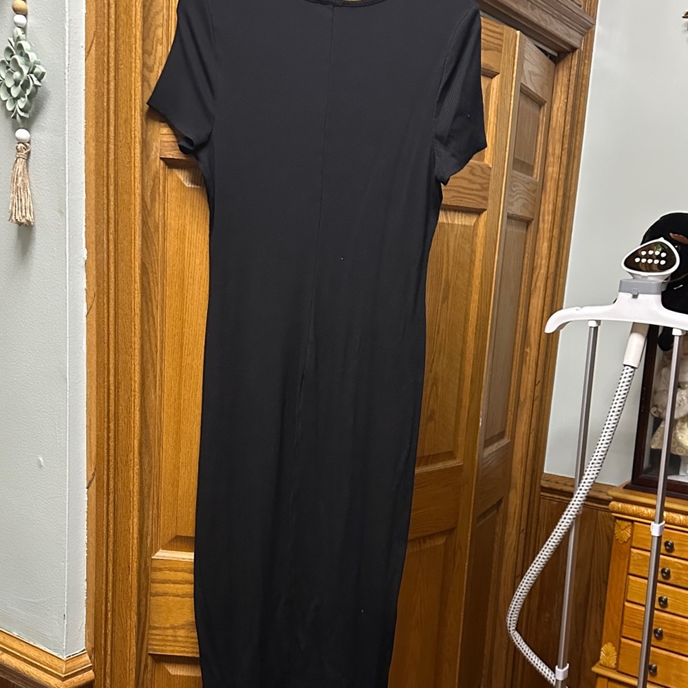 bebe Elegant Black Midi Dress - Picture 6 of 7